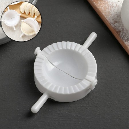 Dumplings molding form, d = 7 cm, white color