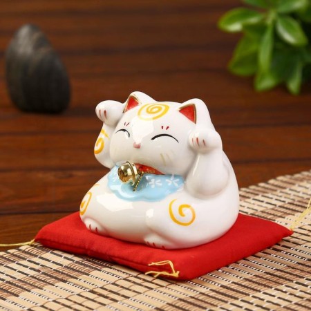 Souvenir Cote Piggy Code Ceramics "Maneki-Neko" h = 7.5 cm, white-3
