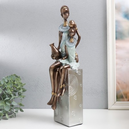 Polystone souvenir "Africa - mother and child" silver 11.5x12x41 cm