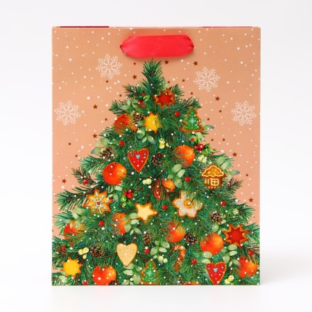 Gift package "Beautiful Christmas tree", 18 x 22.3 x 10 cm-1