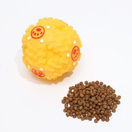 The croaking ball for dogs is large, hard, 9.5 cm, yellow-3