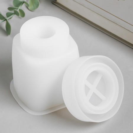 Mold Silicon "Square Bank" with a lid of 7.5x7.5x10.4 cm-1