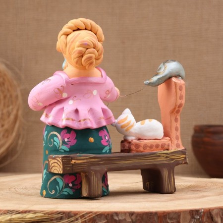 Kovrov toy "Baryshnya Plach", ceramics-2
