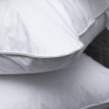 Pillow average, size 70x70 cm, color mix