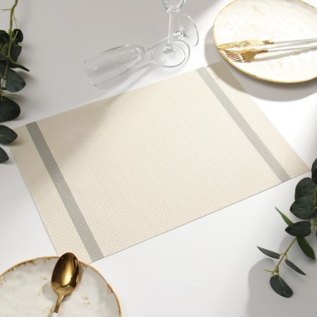 Napkin on the table of the share, centered, 45*30cm-1