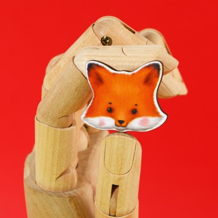 The dalisman icon is wooden "Fox", 3.5 x 3.3 cm-3