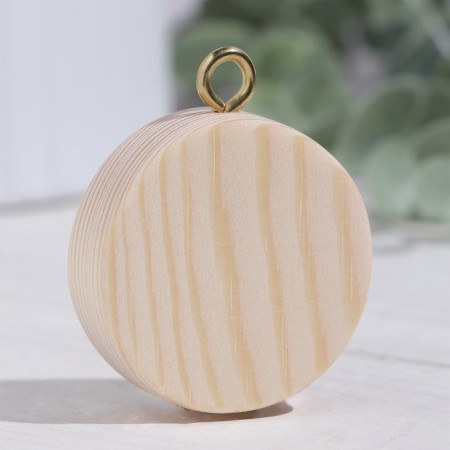 Harvesting for creativity of a keychain "Smiley with a heart 4x4x1.2 cm-1