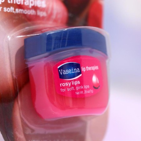 Cosmetic Vaseline for lips with rose-1