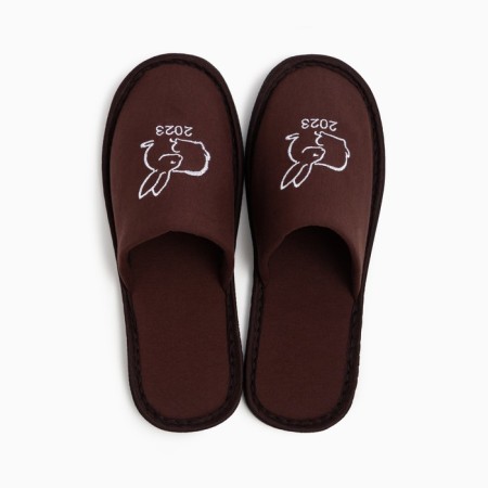 Male slippers, brown color, size 40-1