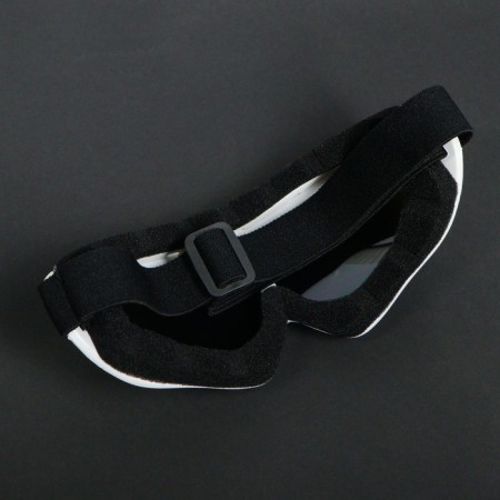 Glasses for riding motor vehicles with add. ventilation, glass with darning, white-2