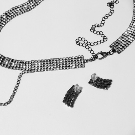 Set 2 objects: earrings, chocker "ice" 4 rows, white color in gray metal, 44.5 cm-3