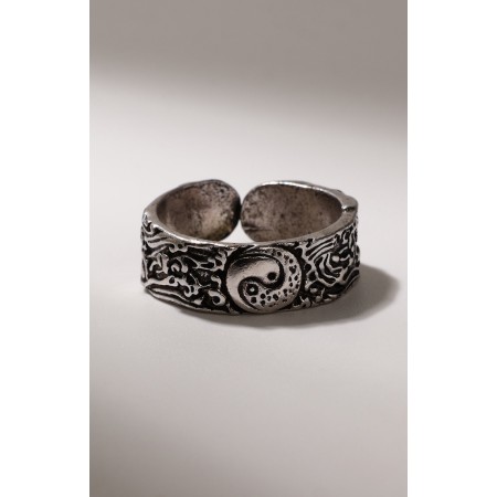 The ring "yin-yang", the color is black silver, dimensionless-1