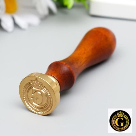 Printing for wax with a wooden handle "Crown with the letter G" 9x2.5x2.5 cm