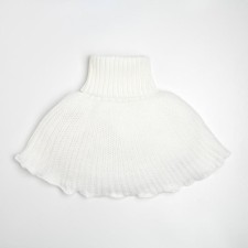 Scarf manif, white color, size l (8 years)