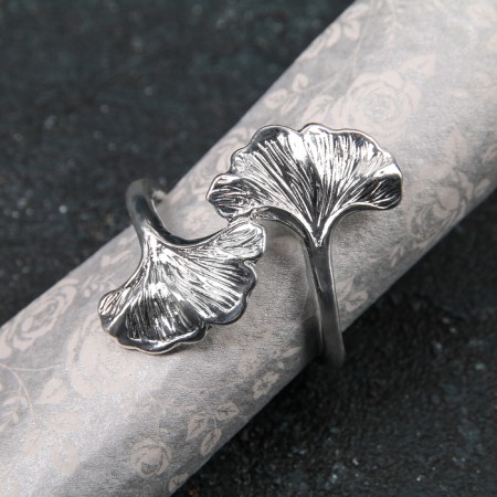 Lotus napkin ring, 4 × 5 cm, silver color