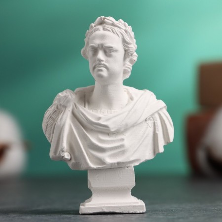 Bust "Emperor Peter I" Bely, 4.5x2x6.5cm