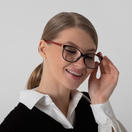 Finished glasses FM 382 C1, the color is red-black, +2-3
