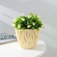 Kashpo with an insert “inspiration”, 2.25 l, d = 17.5 cm, h = 15 cm, yellow color