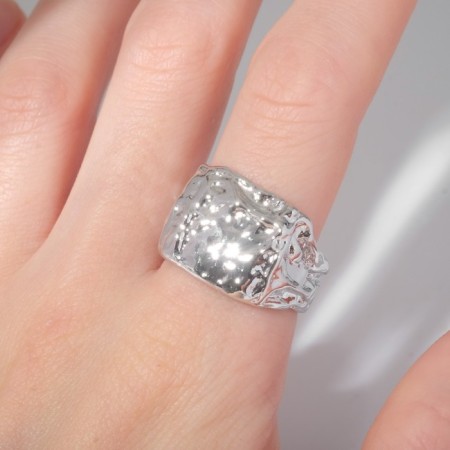 Ring "crumpled lines" square, color silver, dimensionless-2