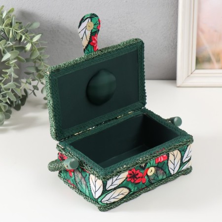 Poinsettia on green needlework box 18x12x9.5 cm-2