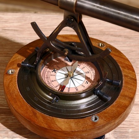 Souvenir 3 in 1 (Alidada, Compass + Telescope)-4