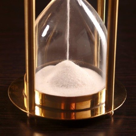 Sanding clock "Medeia" Brass, glass (5 min) 7.5x7.5x15 cm-1