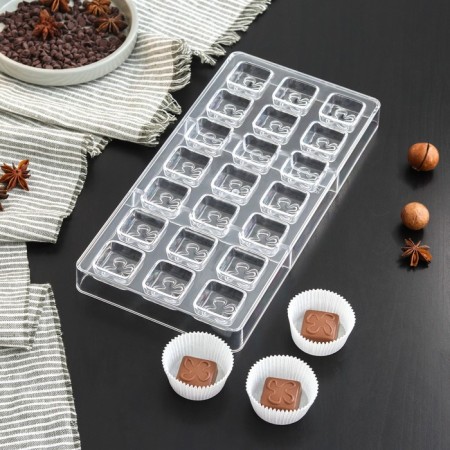 Konfinetta chocolate form "Clover", 27.5 × 17.5 × 2.5 cm, 21 cells (2.5 × 2.5 × 1 cm)