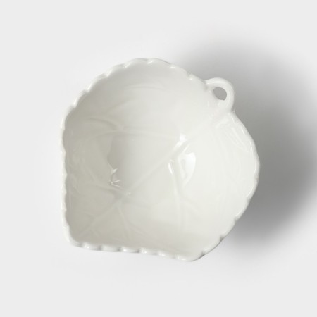 Porcelain salad magistro "leaf", 200 ml, d = 10 cm, white color-2