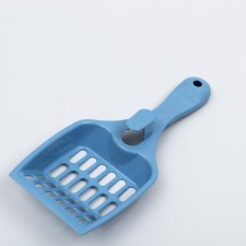 A scoop for a cat toilet is 22.5 x 9.5 x 4 cm, blue