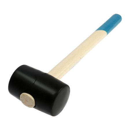 Kiyanka tundra, wooden handle, black rubber, 450 g