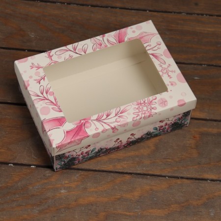 The box is folding, the lid is, with the window "Merry Christmas" 21 x 15 x 7 cm-1