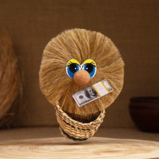 Raw on the house in the bast shoes 