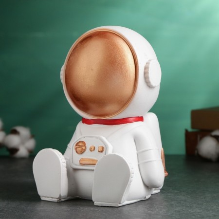 Копилка "Космонавт сидячий" 12,5х12,5х17,5см-1