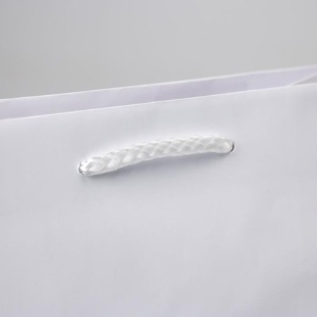 Gift Package Laminated, Packaging, White, MS 18 x 23 x 8 cm-2