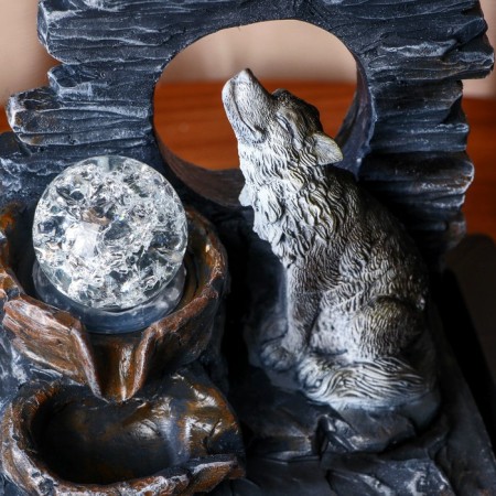 Fountain "Wolf on the rock" 16x20x25 cm (with backlight)-1