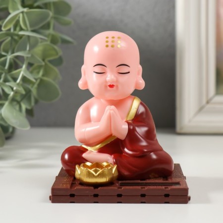 Plastic pendulum from the solar battery "Little Buddha prays" 7.3x7.3x8.8 cm