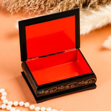 Casket "Tulips", 8x10 cm, lacquer miniature-1