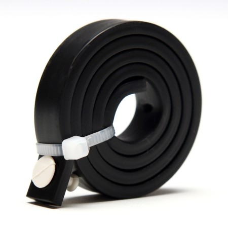 Bio -hazard from parasites "Natural Pijon" for small dogs, cats from fleas and ticks, black, 35 cm,-1