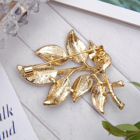 Brooch "Carved", white-green color in gold-1