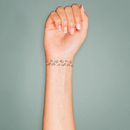 Tattoo on the body Black "Bracelet. Shell" 20x3 cm-2