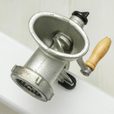 Manual meat grinder "Uralochka", cast iron-2