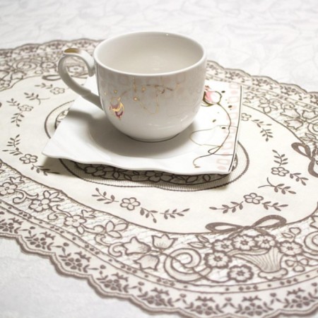 Openwork napkin Grace, oval 30 x 45 cm, beige color