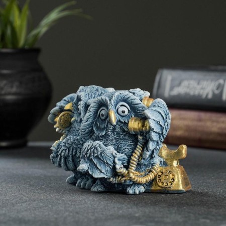 Figure "Owls speak by phone" gray 8x8x12cm-1