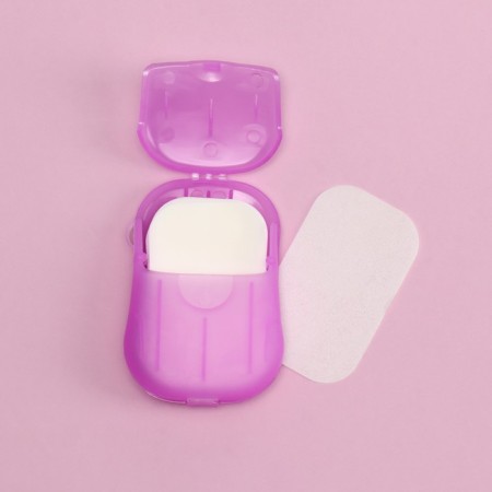Road set, 4 objects, hat, brush, soap 18 (+/- 2) sheets, cotton pads 10 pieces-6