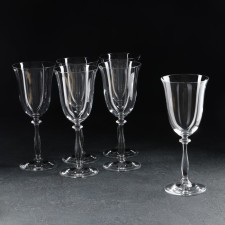 A set of glasses for the wine 