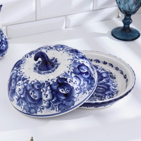 Pancake pancake dish, Gzhel-2