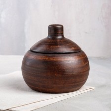 A baking pot with a lid 
