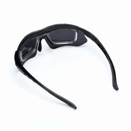 Polarization glasses with a set of interchangeable light filters-4