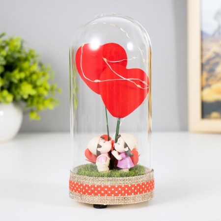 Nightlight "First Kiss" LED from batteries LR44 8x8x19 cm-1