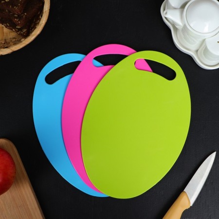 Board cutting plastic oval shade "Simplex", 24 × 16 cm, color mix-4